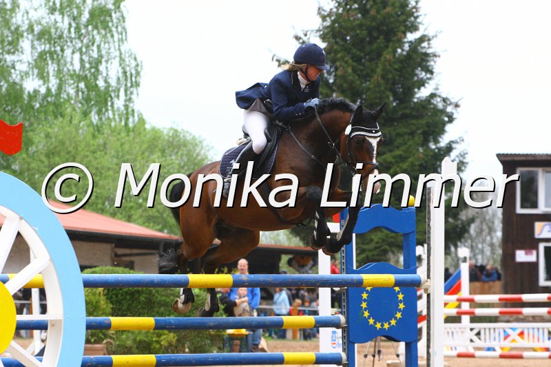 005L4120_Cashews_Stil L.JPG